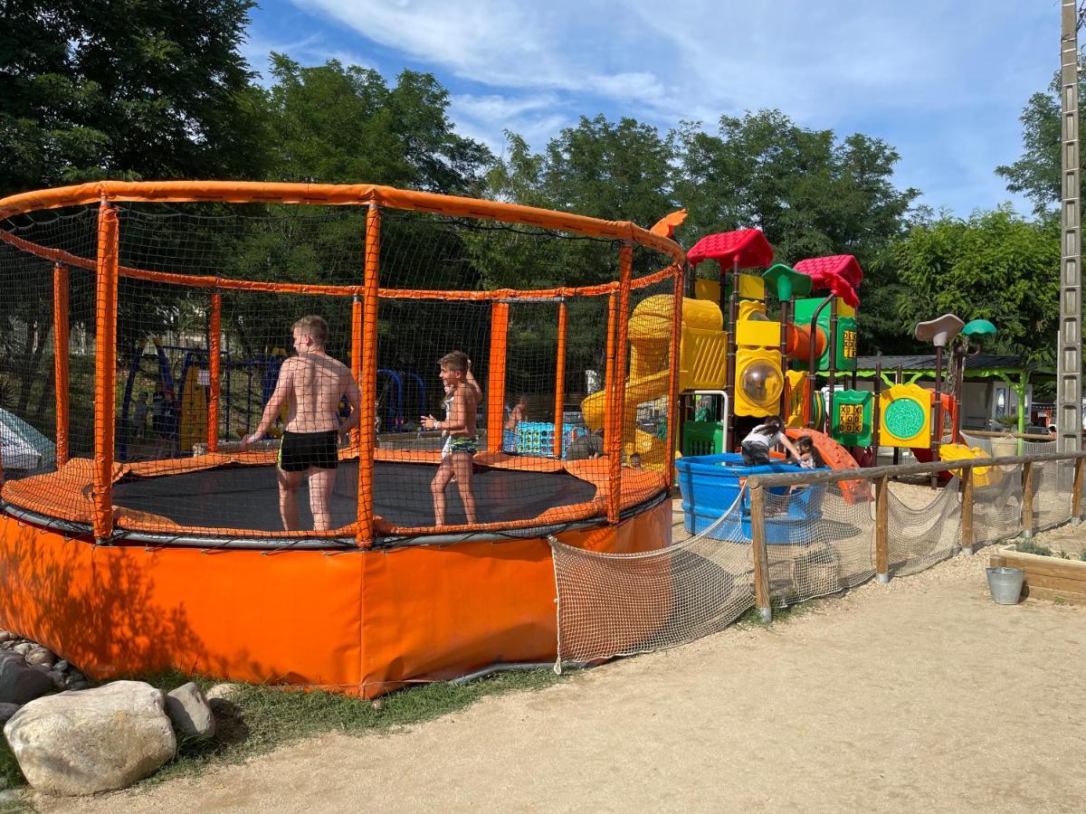Camping Paradis Family Des Issoux Lalevade-dʼArdèche Eksteriør bilde